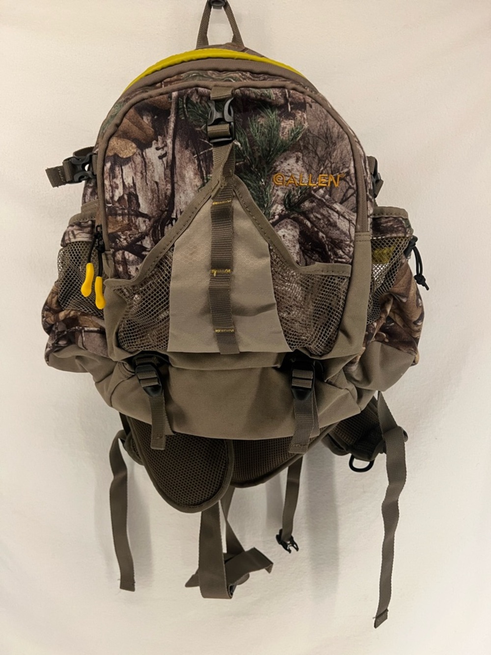 Pathfinder 1230 Daypack Realtree Camo ALLEN Hunting Hiking Backpack